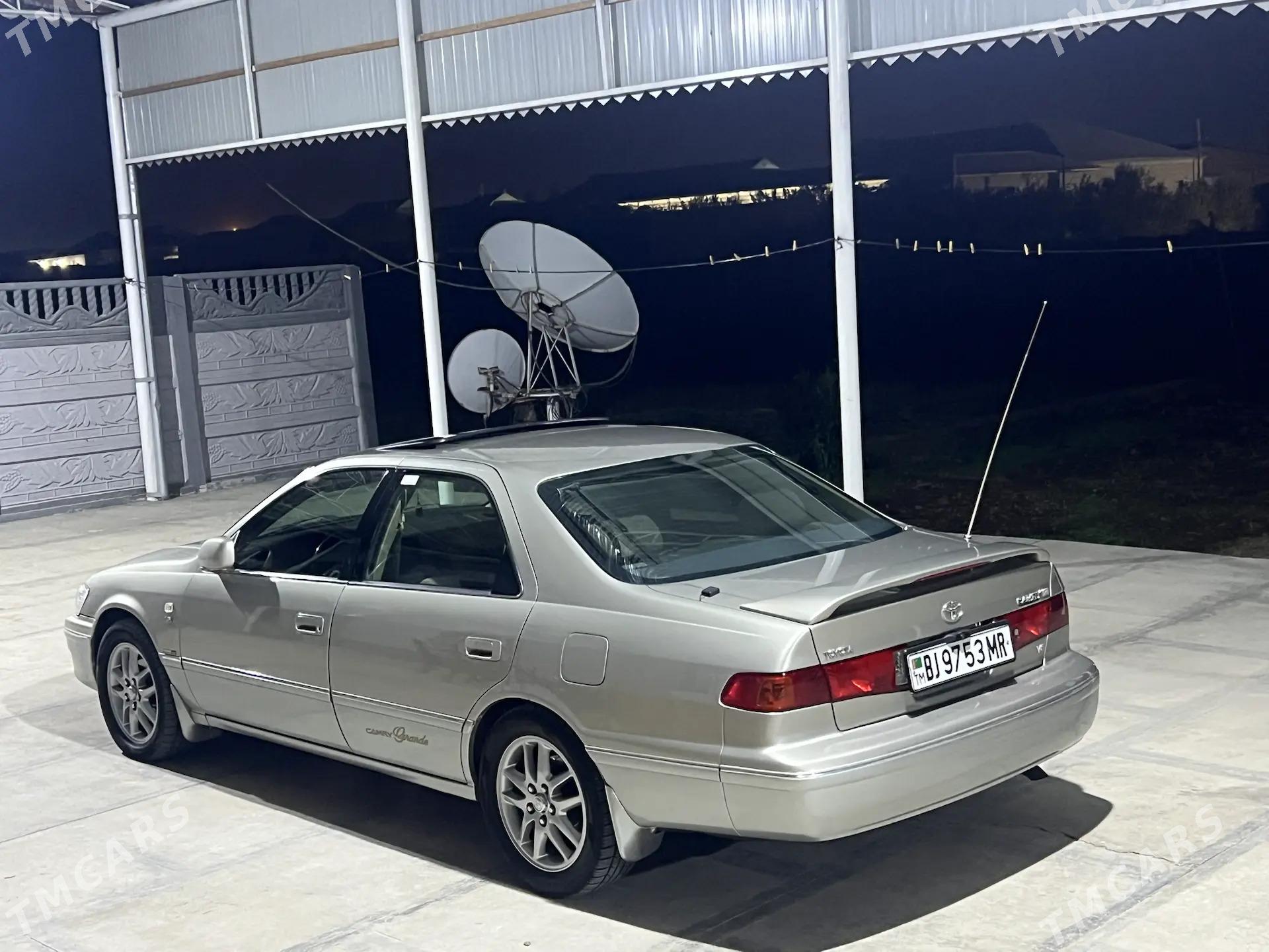 Toyota Camry 2000 - 190 000 TMT - Векильбазар - img 5