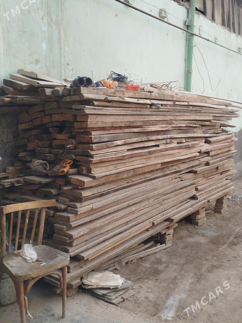 Агачлар тахталар чорно паталок - Чарджоу - img 2