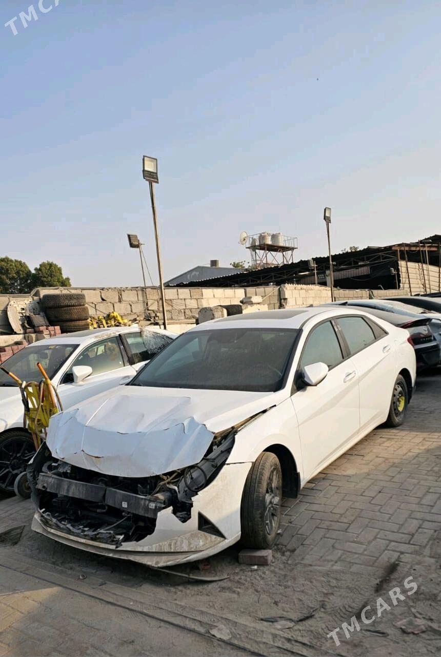 Hyundai Elantra 2021 - 255 000 TMT - Parahat 4 - img 1