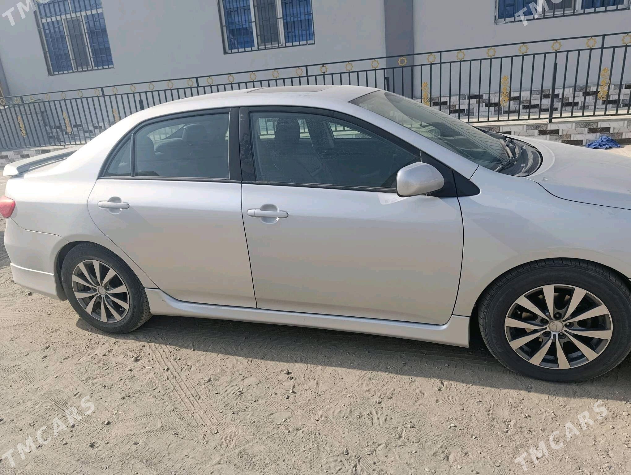 Toyota Corolla 2013 - 170 000 TMT - Köýtendag - img 3