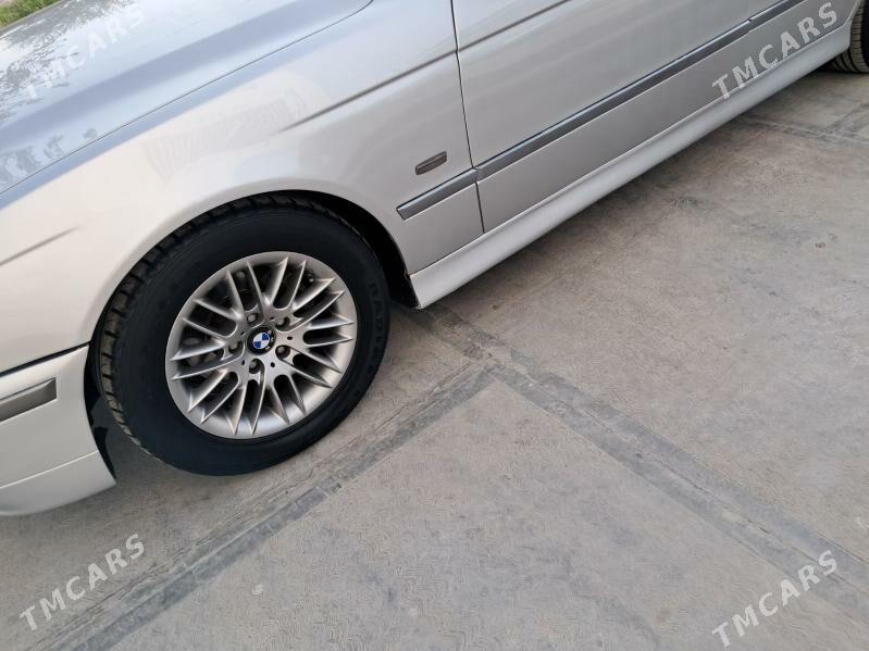 BMW 528 2003 - 165 000 TMT - Mary - img 1