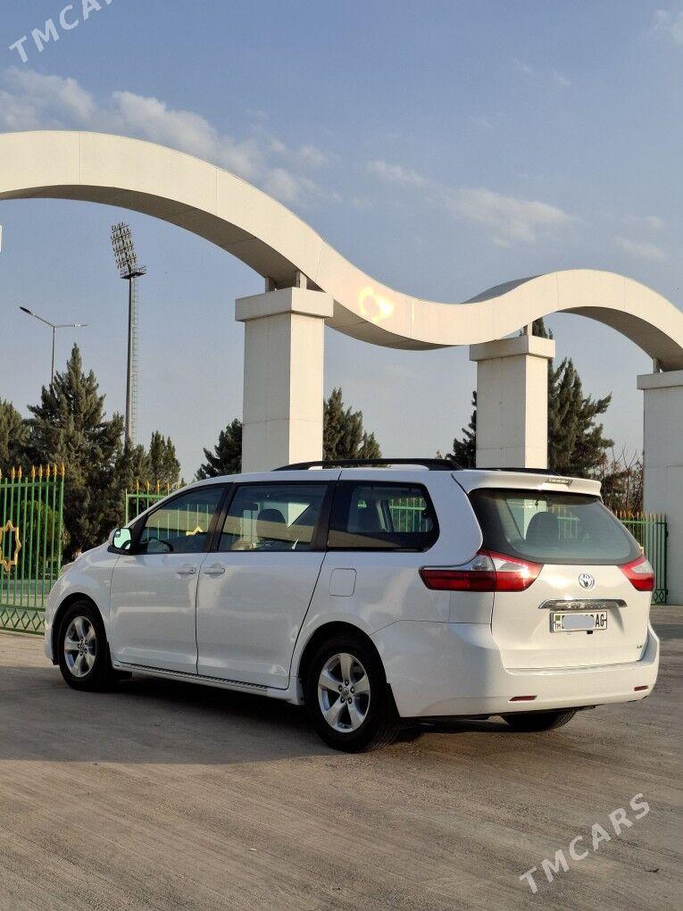 Toyota Sienna 2017 - 350 000 TMT - Aşgabat - img 2