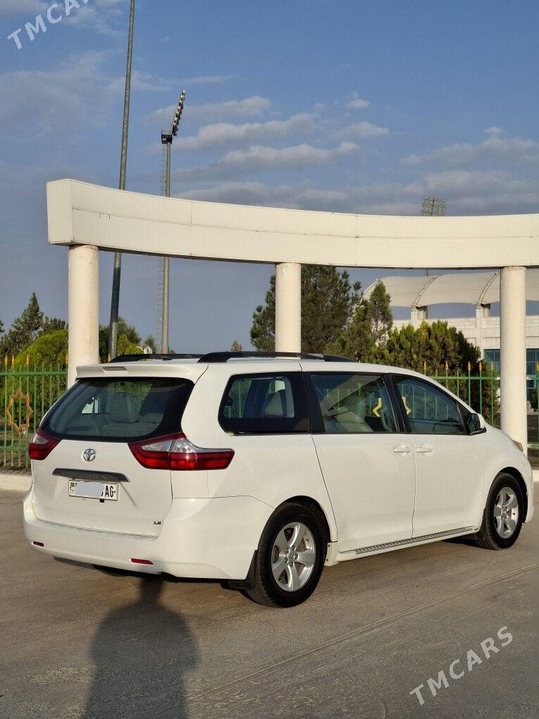 Toyota Sienna 2017 - 350 000 TMT - Aşgabat - img 1