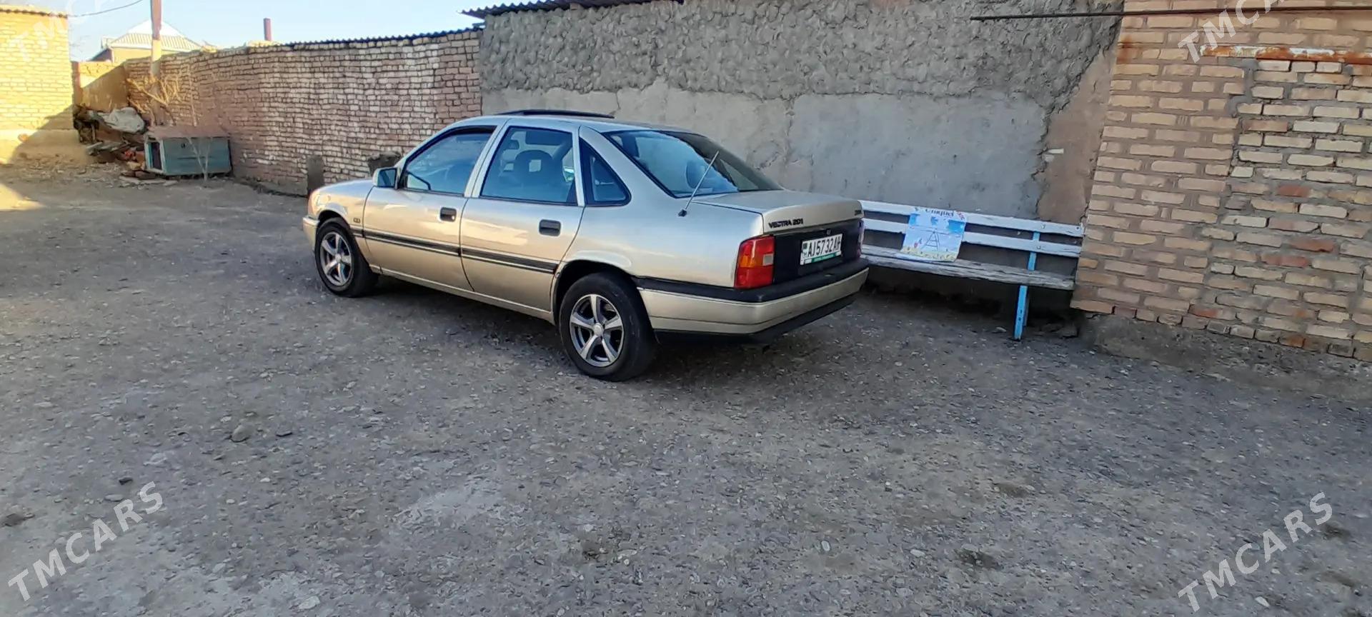 Opel Vectra 1989 - 32 000 TMT - Серахс - img 2