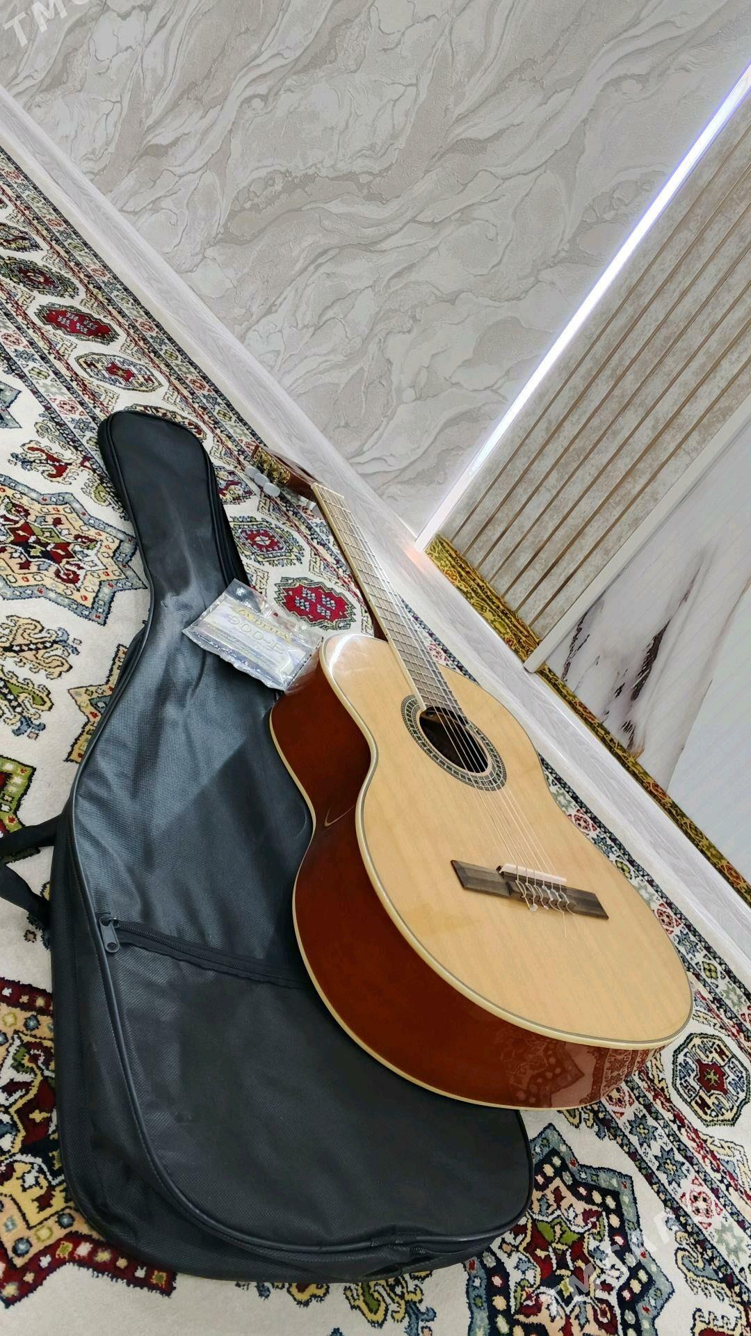 GITARA BIRILYANT - Балканабат - img 1