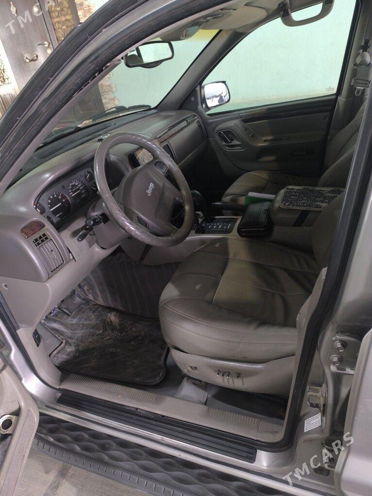 Jeep Grand Cherokee 2001 - 130 000 TMT - Сакарчага - img 1