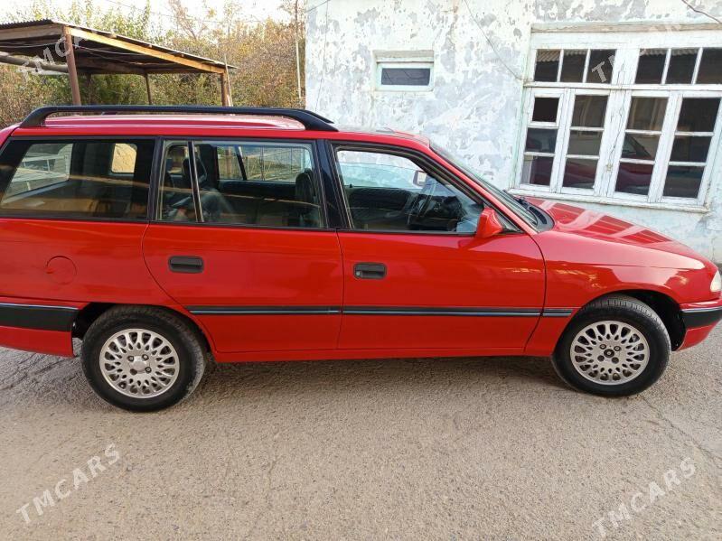 Opel Astra 1991 - 40 000 TMT - Мары - img 1