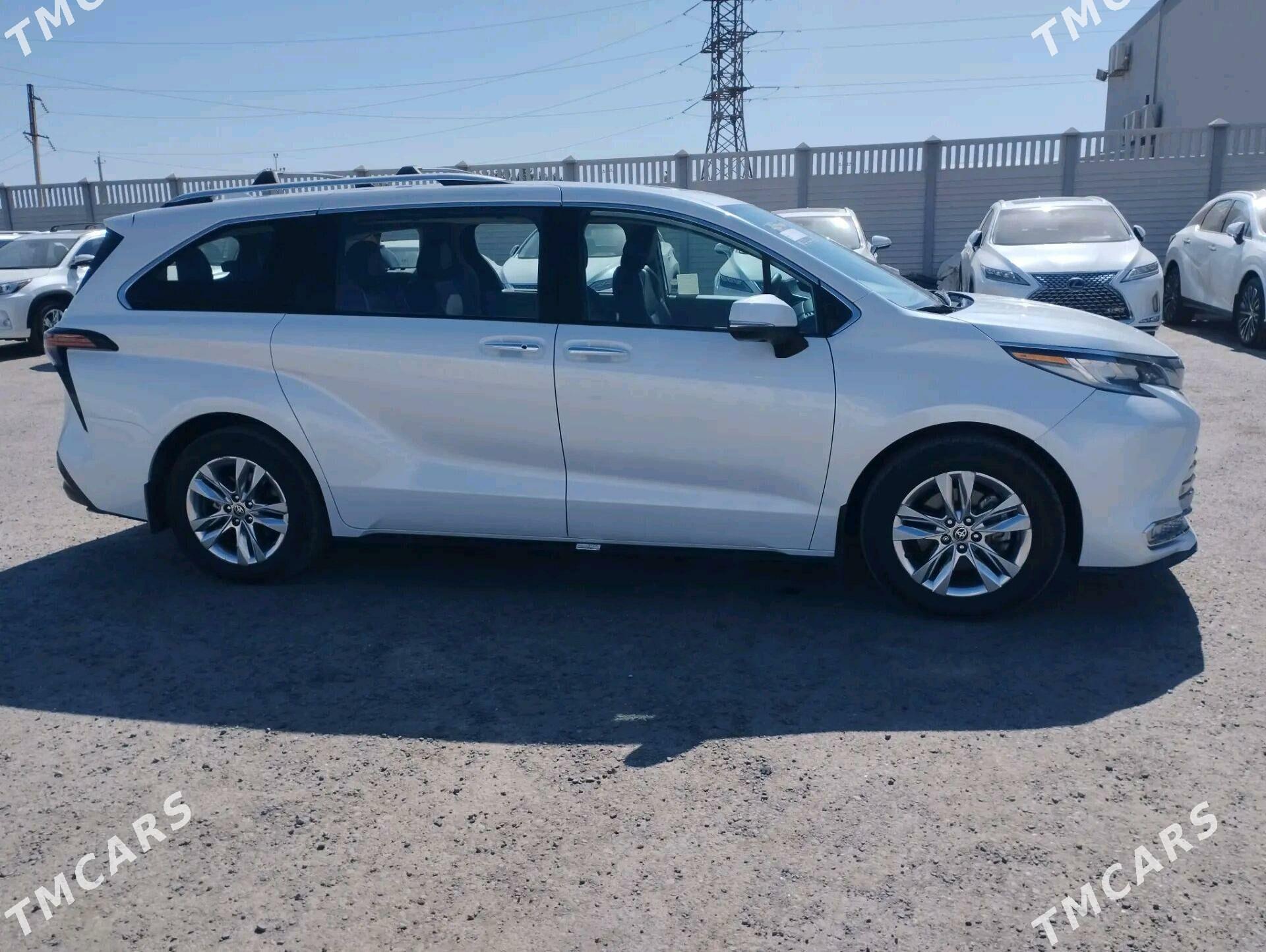 Toyota Sienna 2022 - 600 060 TMT - Векильбазар - img 1