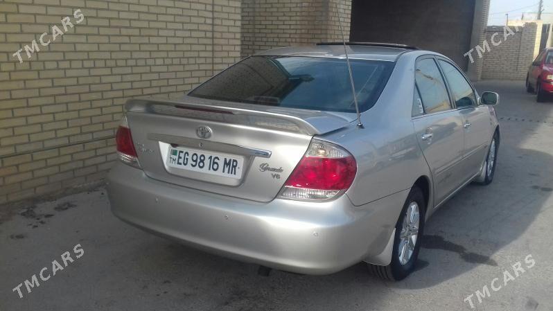 Toyota Camry 2002 - 230 000 TMT - Мургап - img 1
