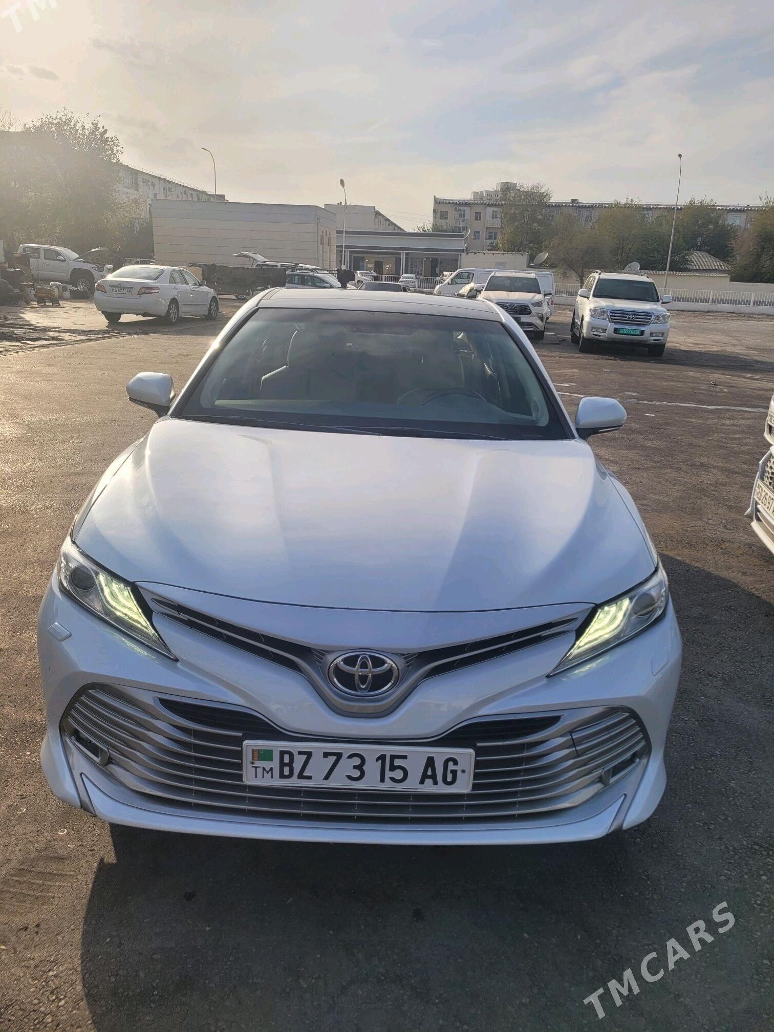 Toyota Camry 2019 - 526 000 TMT - Ашхабад - img 1