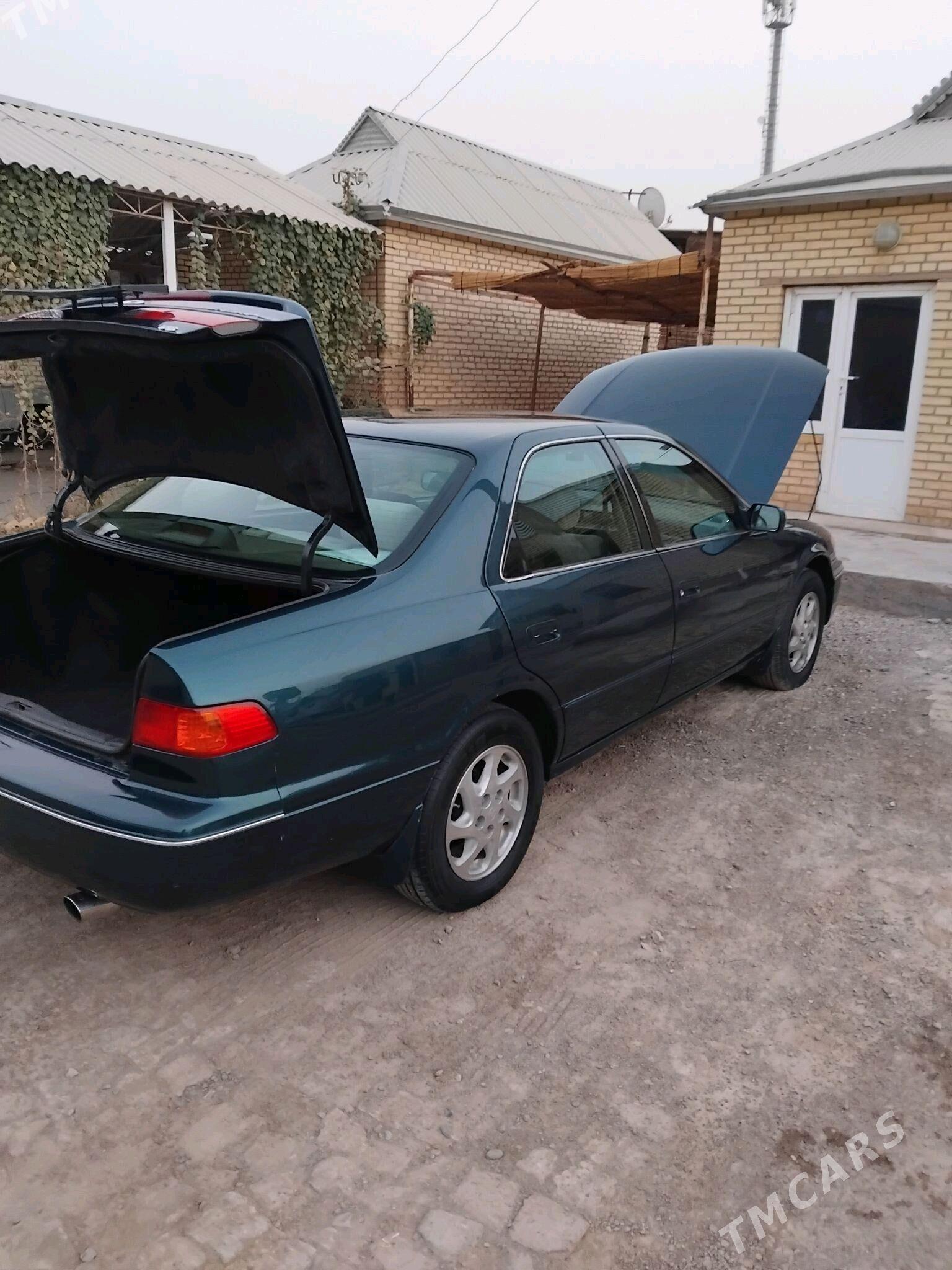 Toyota Camry 1998 - 159 000 TMT - Сакарчага - img 1