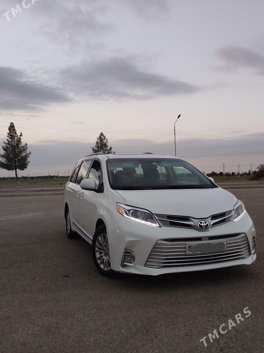 Toyota Sienna 2017 - 346 000 TMT - Aşgabat - img 4