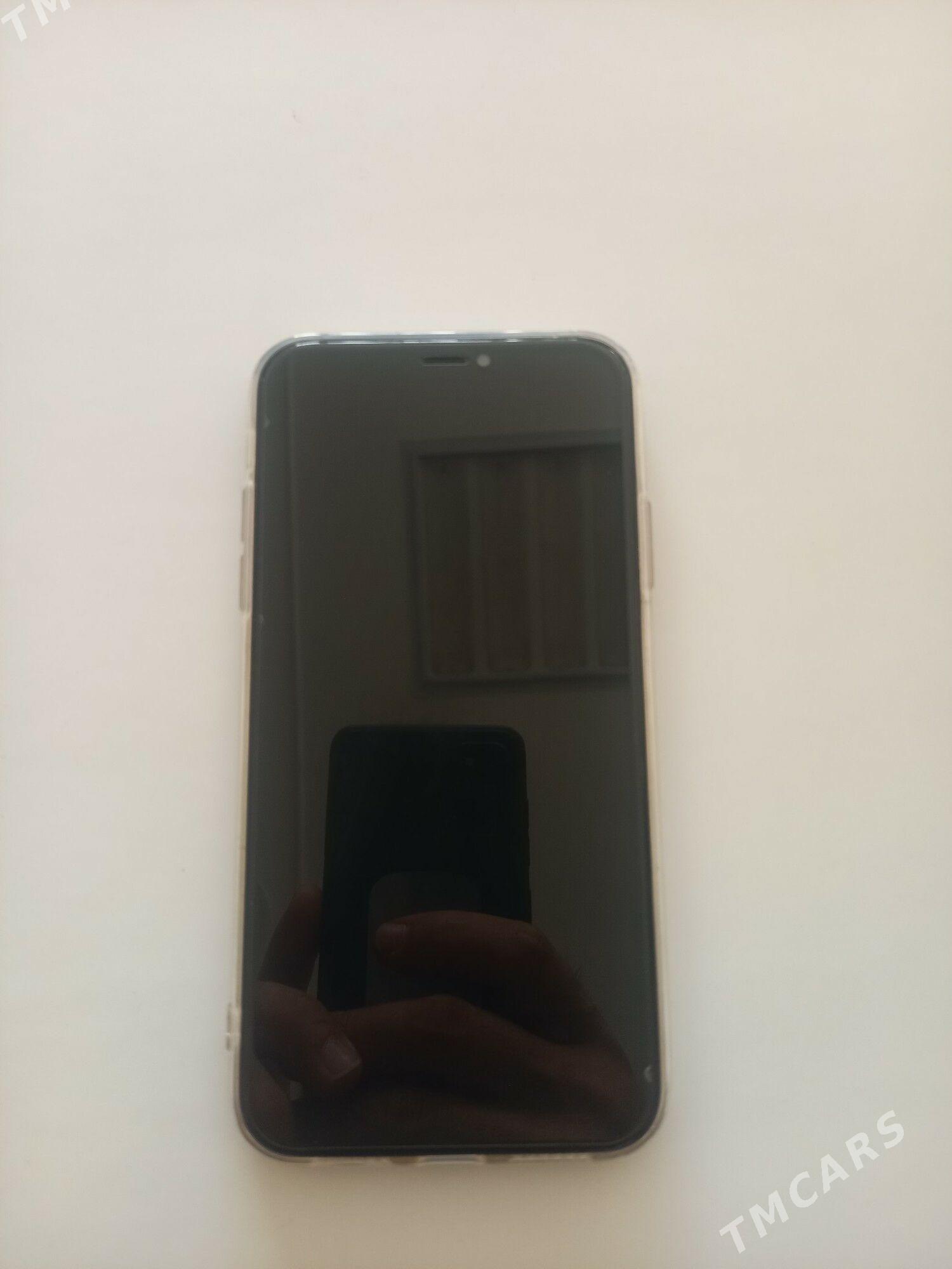 iPhone 11 - Mary - img 2