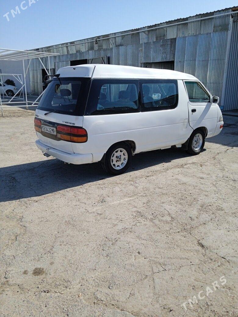 Toyota Town Ace 1995 - 30 000 TMT - Мары - img 1