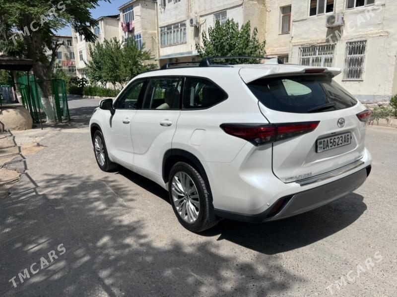 Toyota Highlander 2021 - 790 000 TMT - Ашхабад - img 1