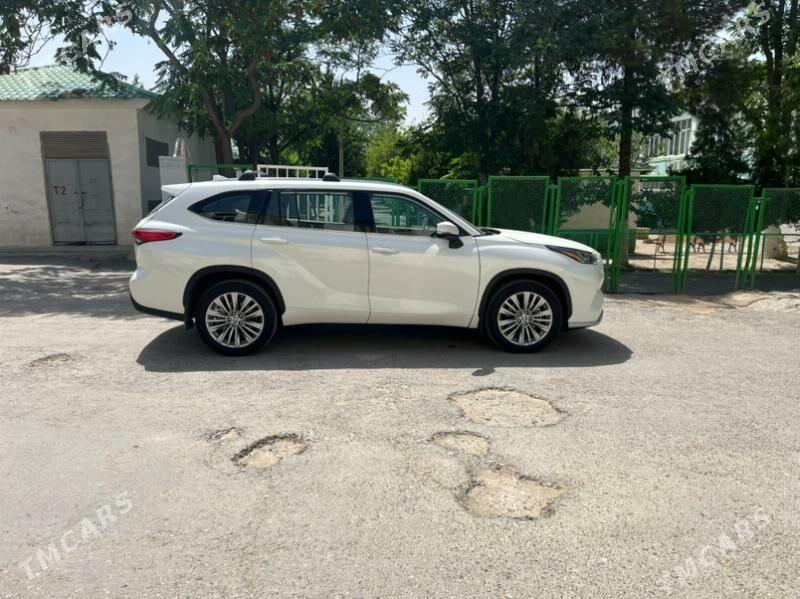 Toyota Highlander 2021 - 790 000 TMT - Ашхабад - img 2