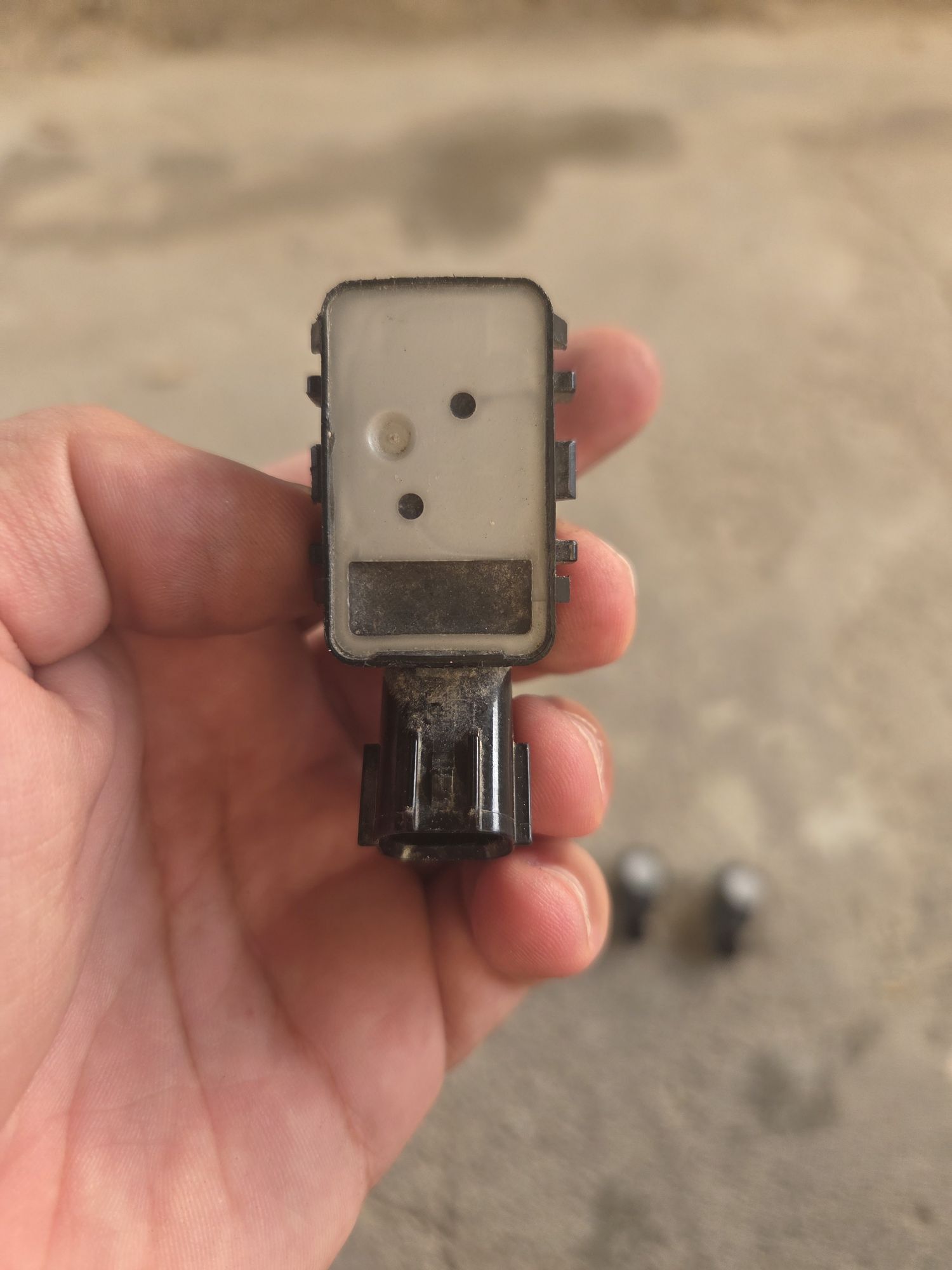 Patronik Camry 18-20 ÿyl 550 TMT - Büzmeýin - img 4