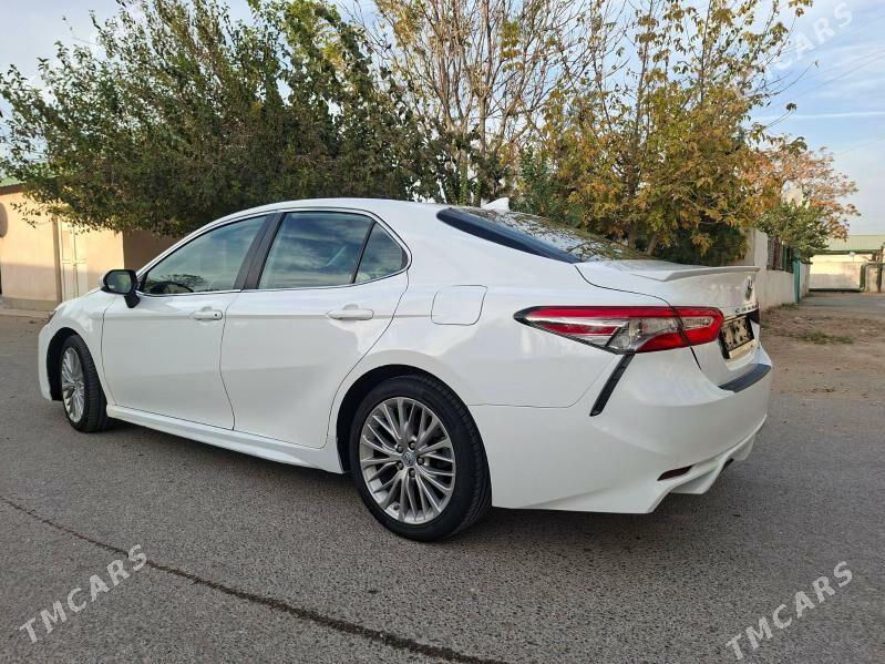 Toyota Camry 2019 - 280 000 TMT - 30 мкр - img 2