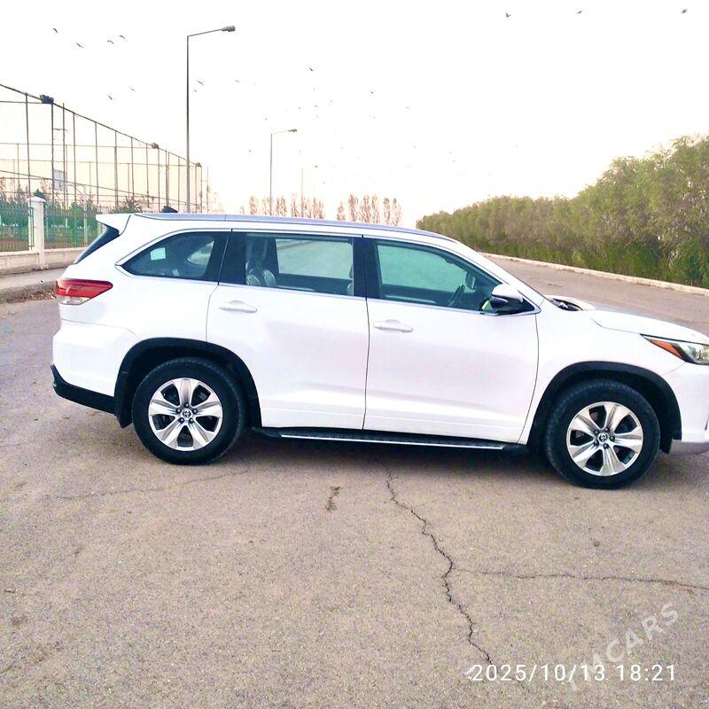 Toyota Highlander 2019 - 500 000 TMT - Дашогуз - img 2
