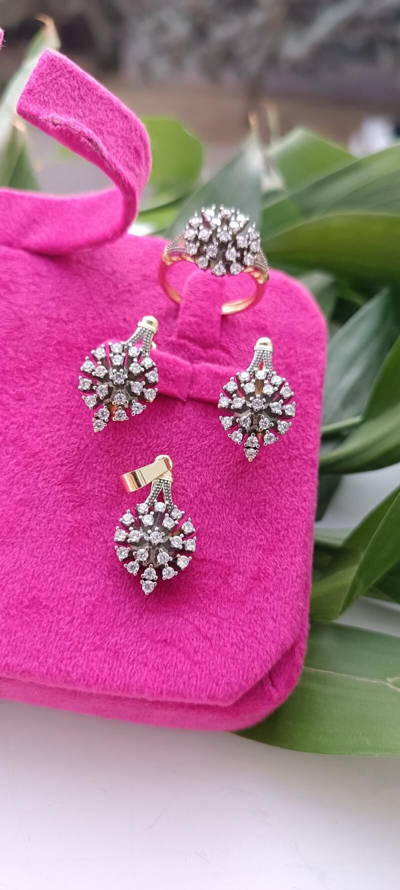 Buziterya Gyzyla kopya vanklif - Aşgabat - img 3