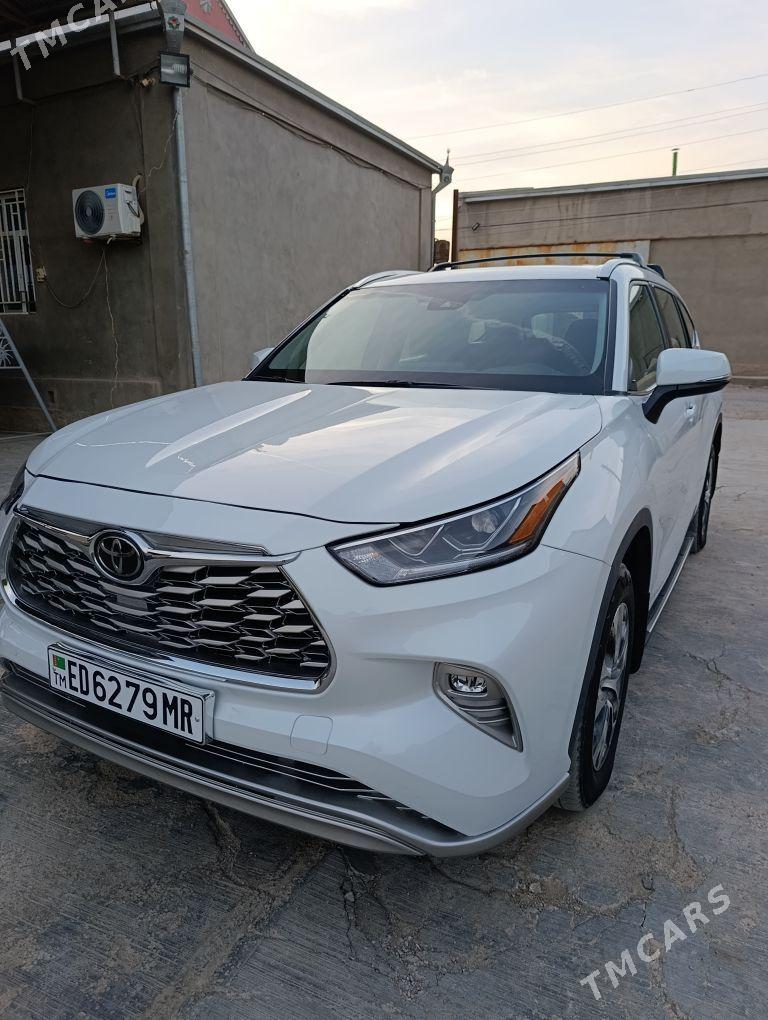 Toyota Highlander 2021 - 525 000 TMT - Мары - img 3