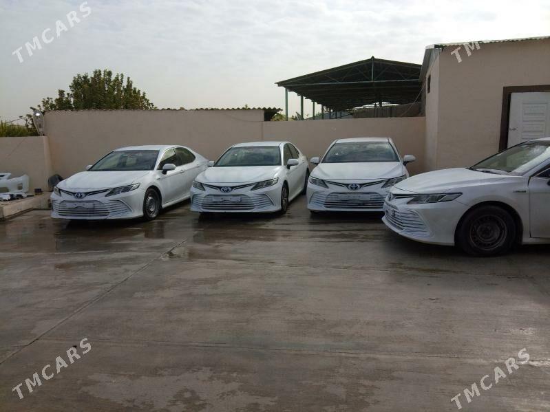 Toyota Camry 2021 - 220 000 TMT - Бузмеин - img 2