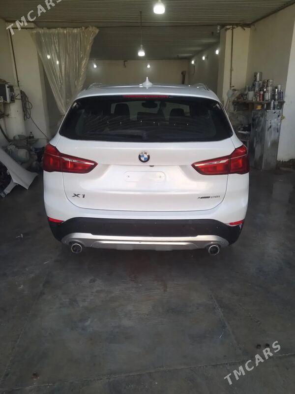 BMW X1 2021 - 400 000 TMT - Ашхабад - img 1