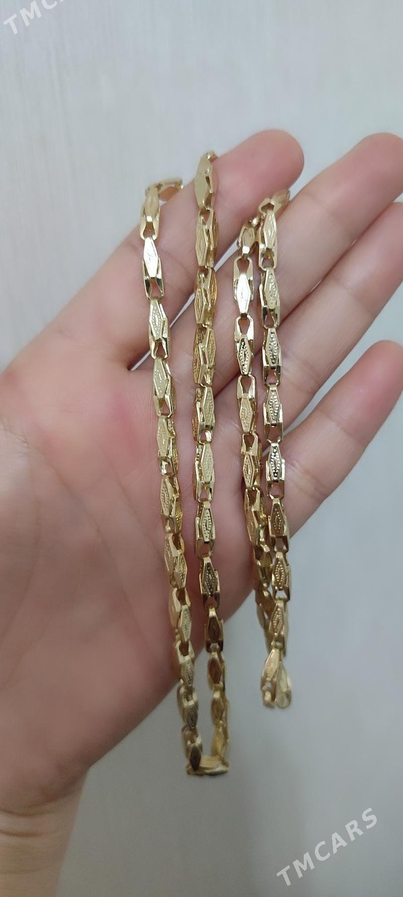 gyzyl sepocka - Parahat 2 - img 2