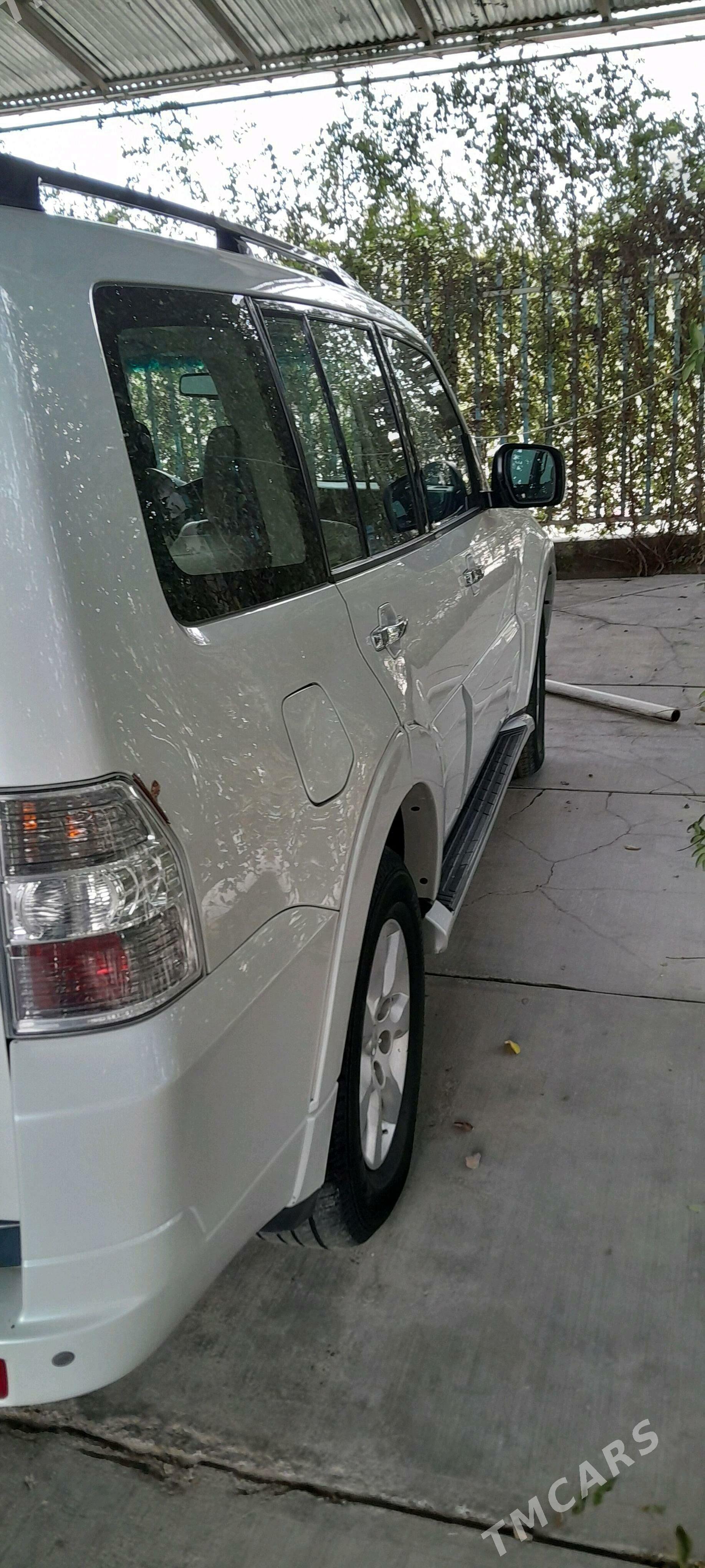 Mitsubishi Pajero 2010 - 220 000 TMT - Дашогуз - img 3