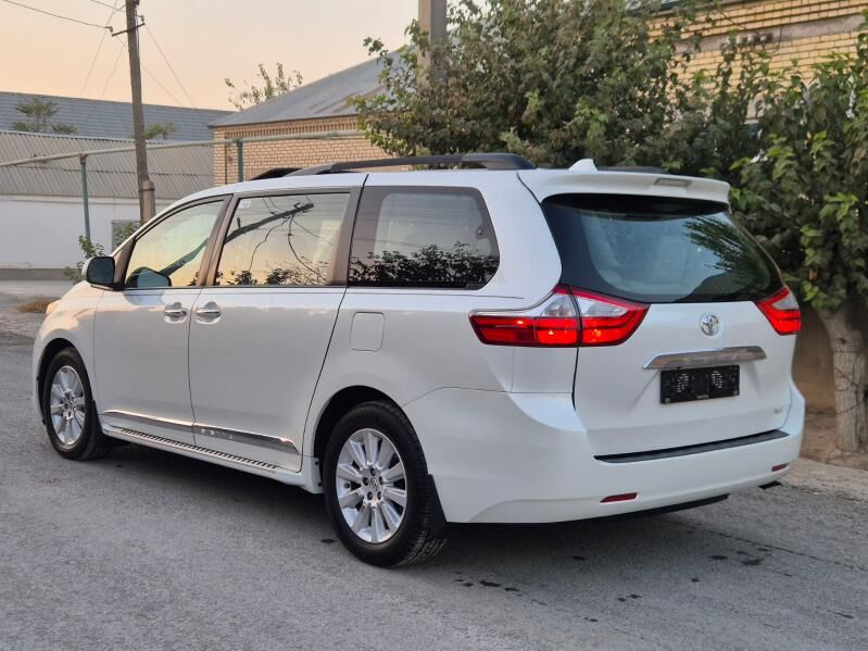 Toyota Sienna 2016 - 384 000 TMT - Büzmeýin - img 6