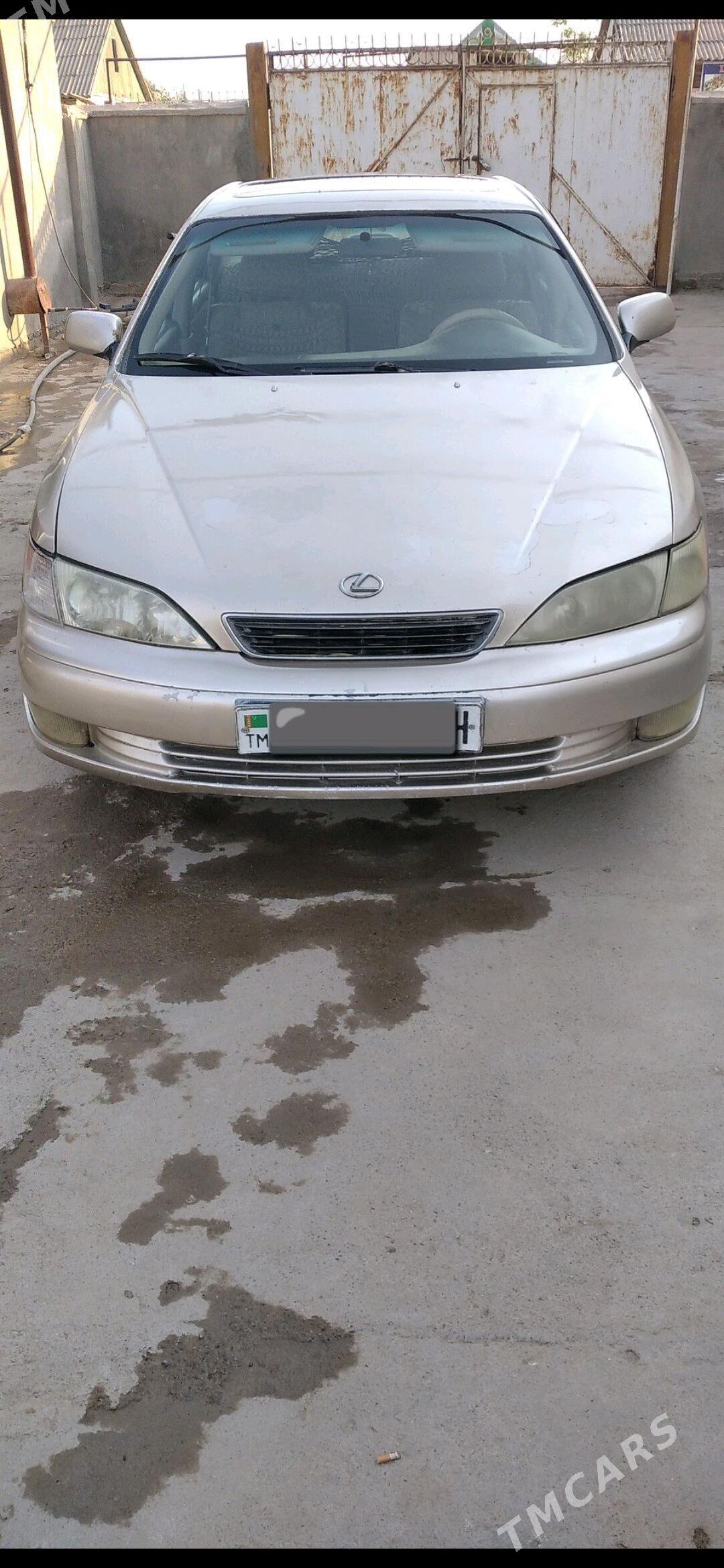 Lexus ES 300 1998 - 100 000 TMT - Бабадайхан - img 1
