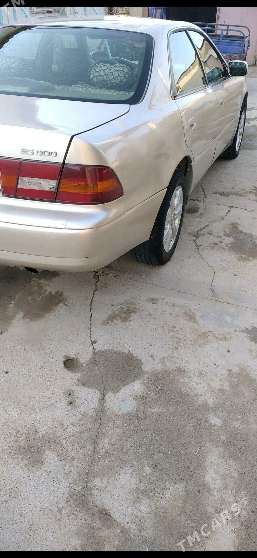 Lexus ES 300 1998 - 100 000 TMT - Бабадайхан - img 3