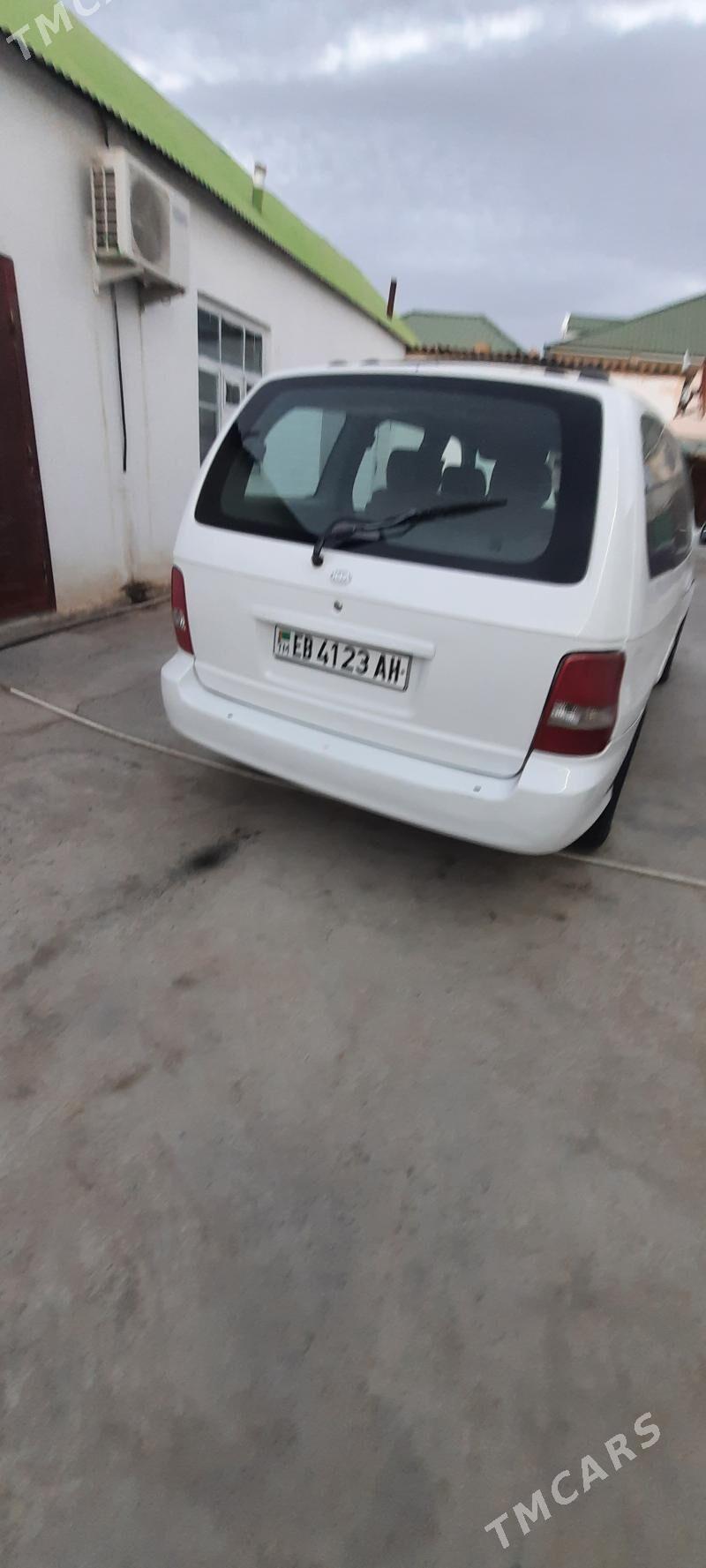 Kia Sedona 2004 - 60 000 TMT - Büzmeýin GRES - img 3