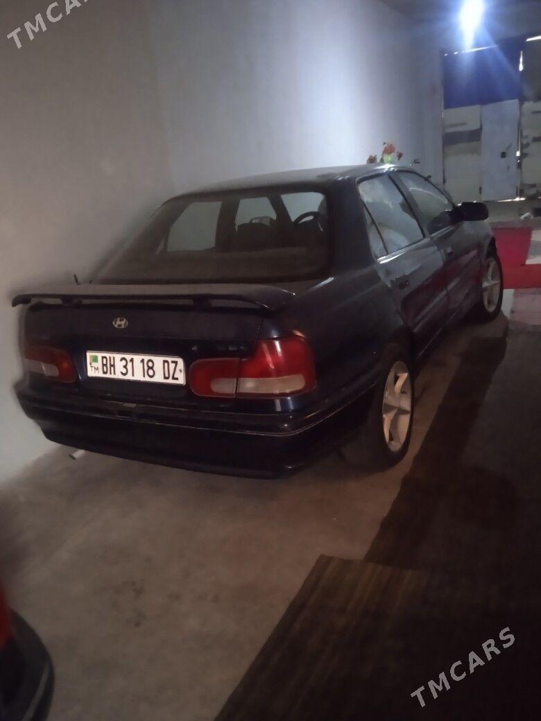 Hyundai Elantra 1994 - 20 000 TMT - Дашогуз - img 2
