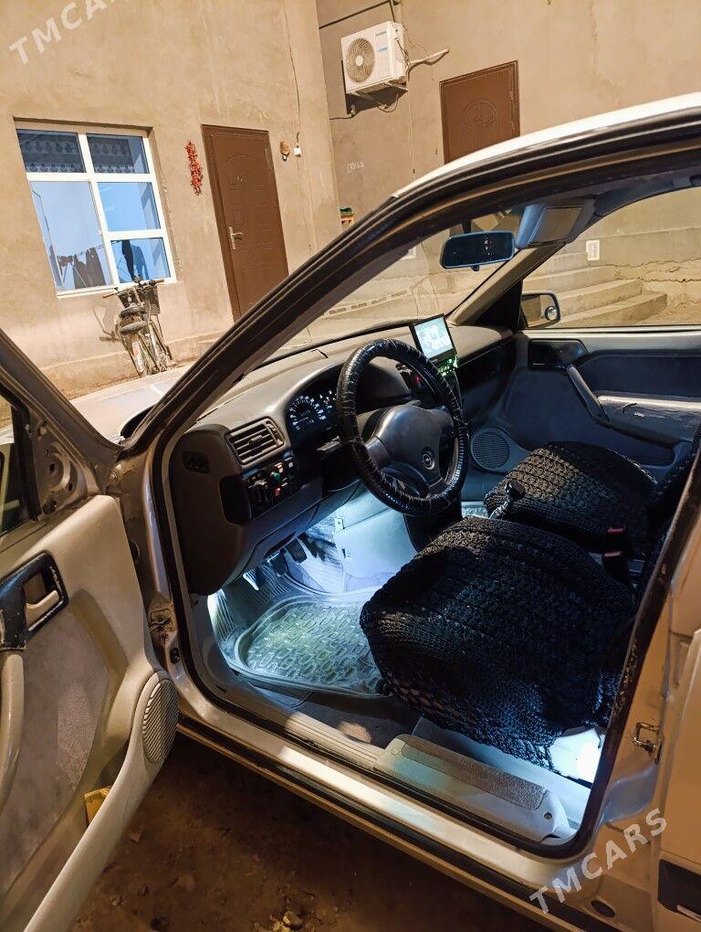 Opel Vectra 1990 - 50 000 TMT - Mary - img 5