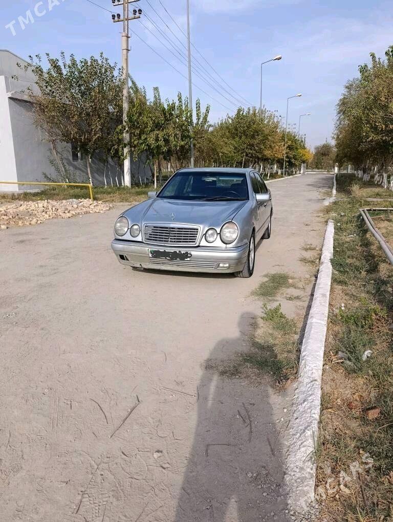 Mercedes-Benz E320 1996 - 60 000 TMT - Wekilbazar - img 4