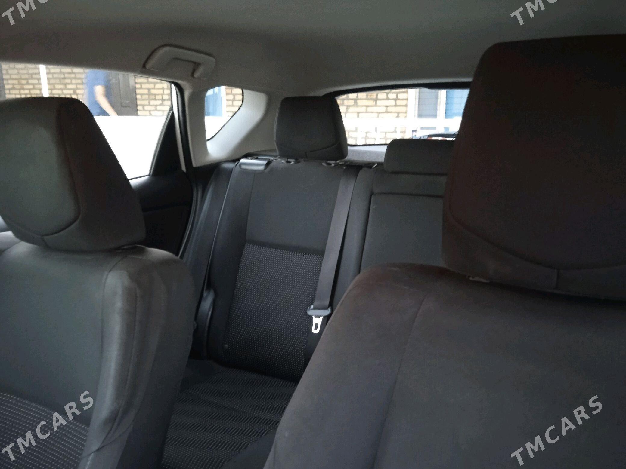 Toyota Corolla 2018 - 200 000 TMT - Мары - img 3