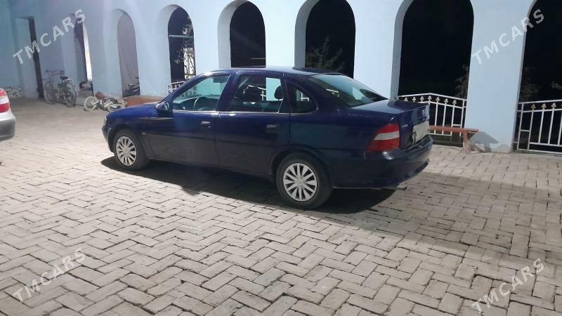 Opel Vectra 1998 - 40 000 TMT - Саят - img 3