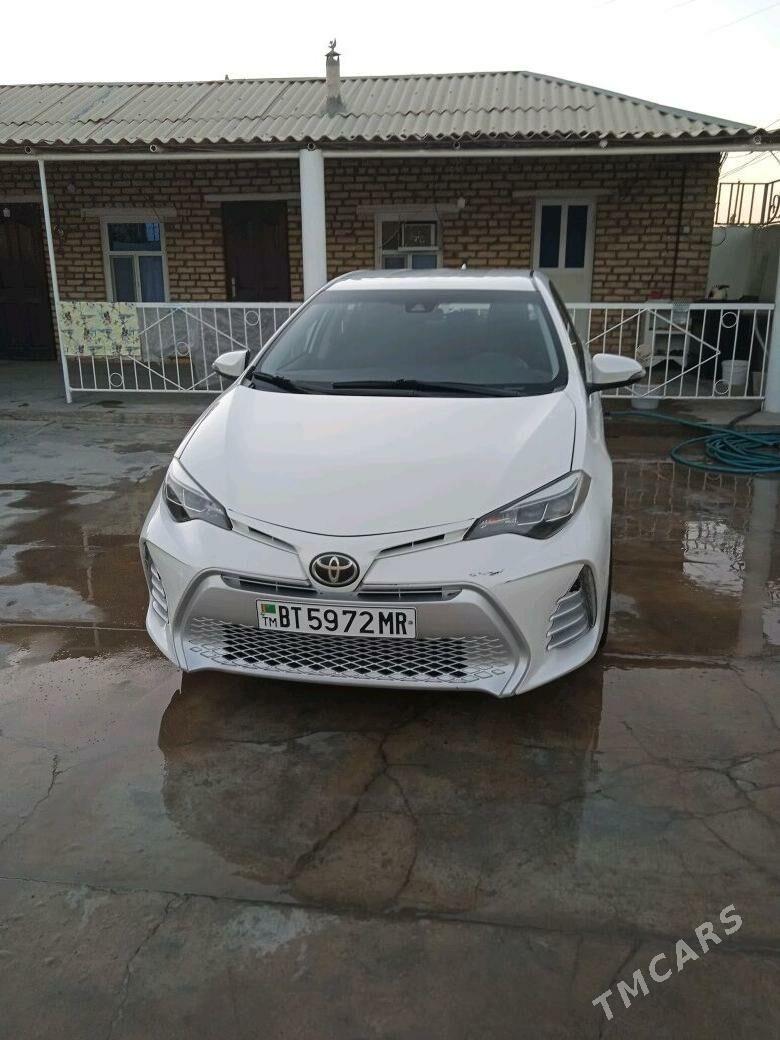 Toyota Corolla 2018 - 200 000 TMT - Мары - img 6