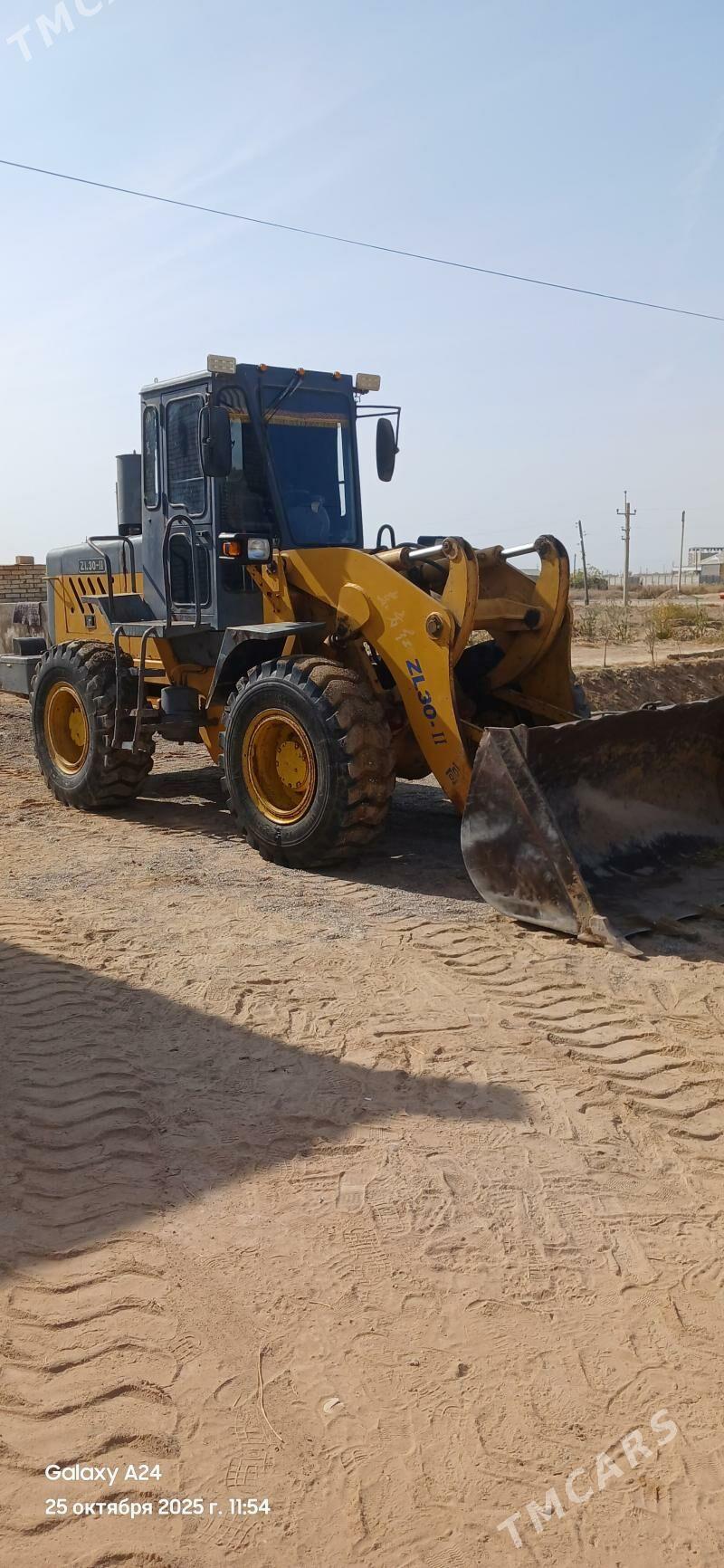 XCMG LW300F 2011 - 300 000 TMT - Каракумский этрап - img 2