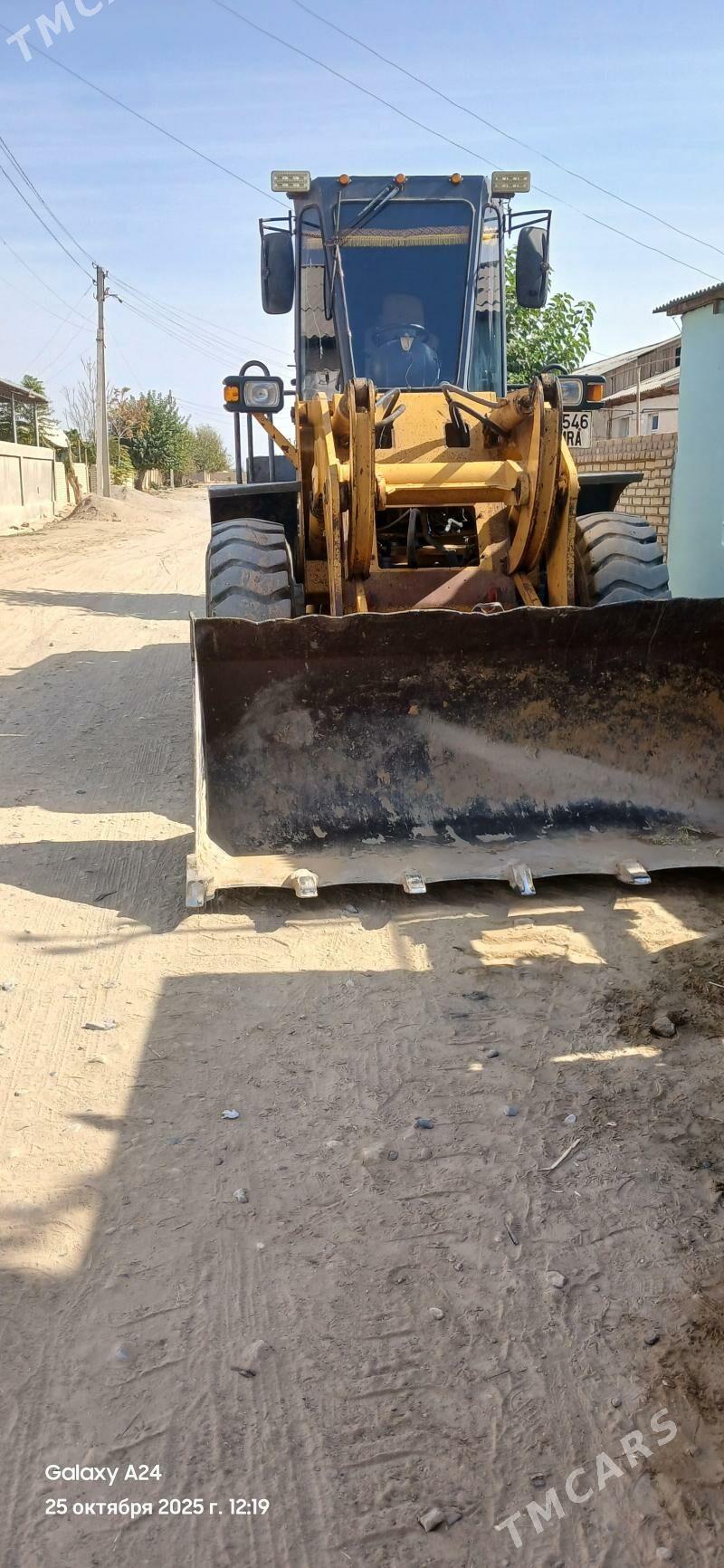 XCMG LW300F 2011 - 300 000 TMT - Каракумский этрап - img 1