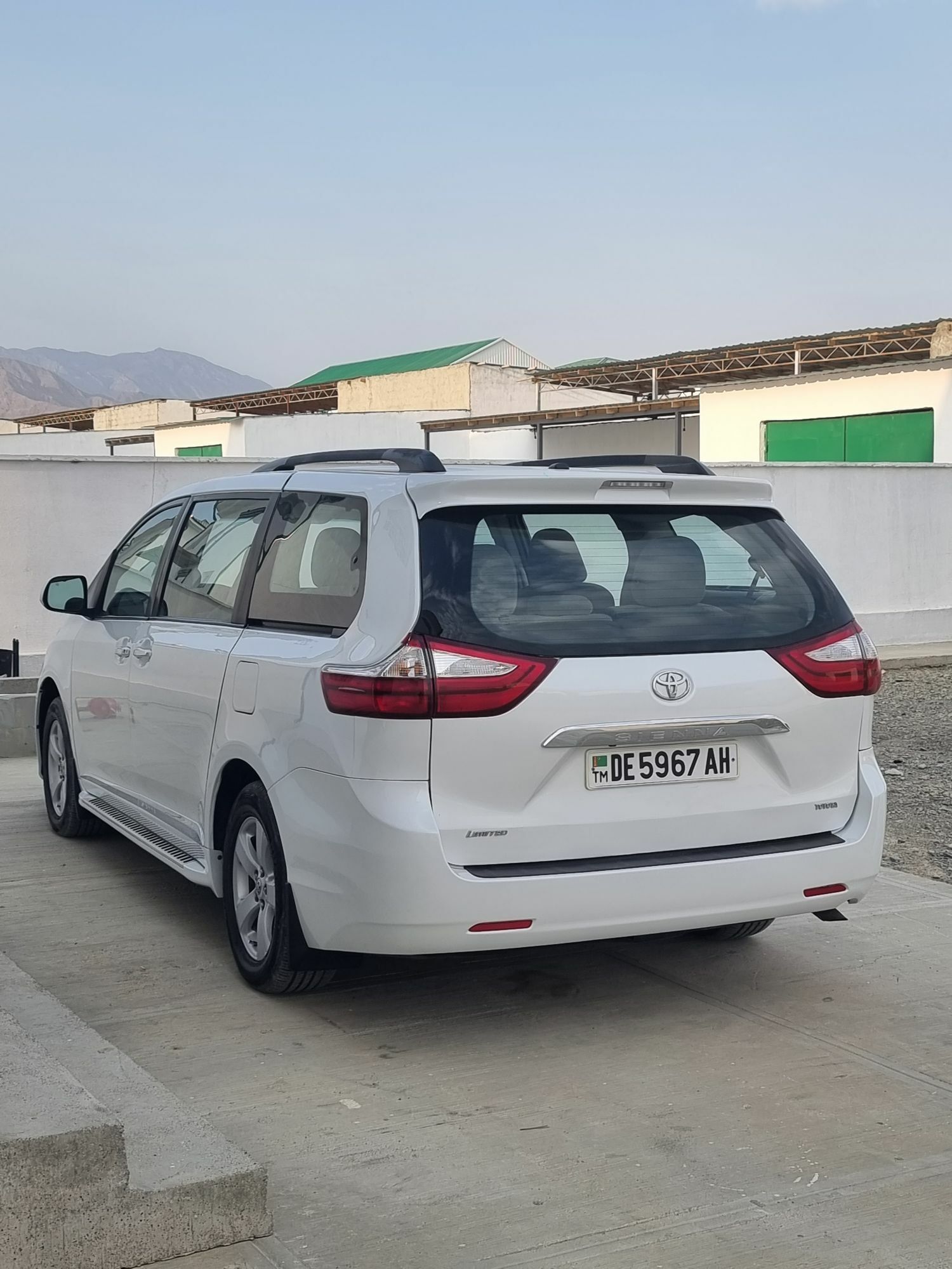 Toyota Sienna 2012 - 290 000 TMT - Bäherden - img 1