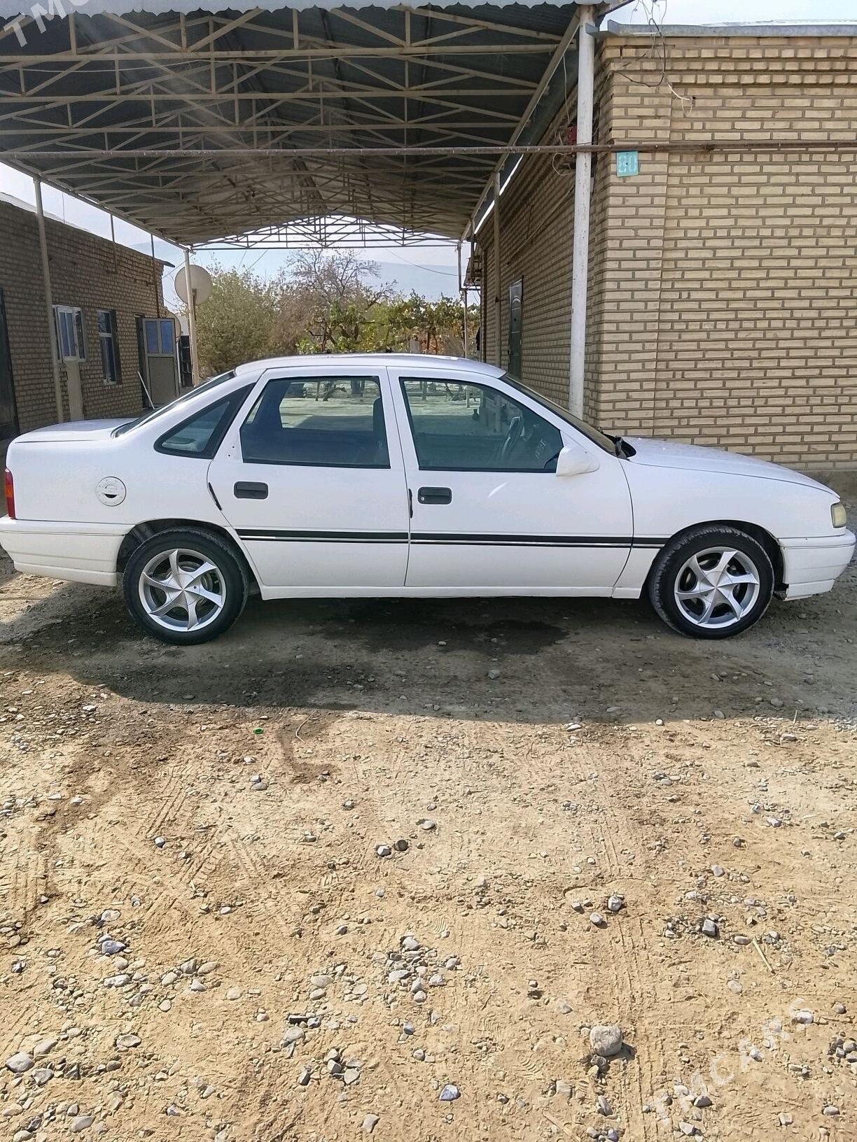 Opel Vectra 1992 - 30 000 TMT - Bäherden - img 4