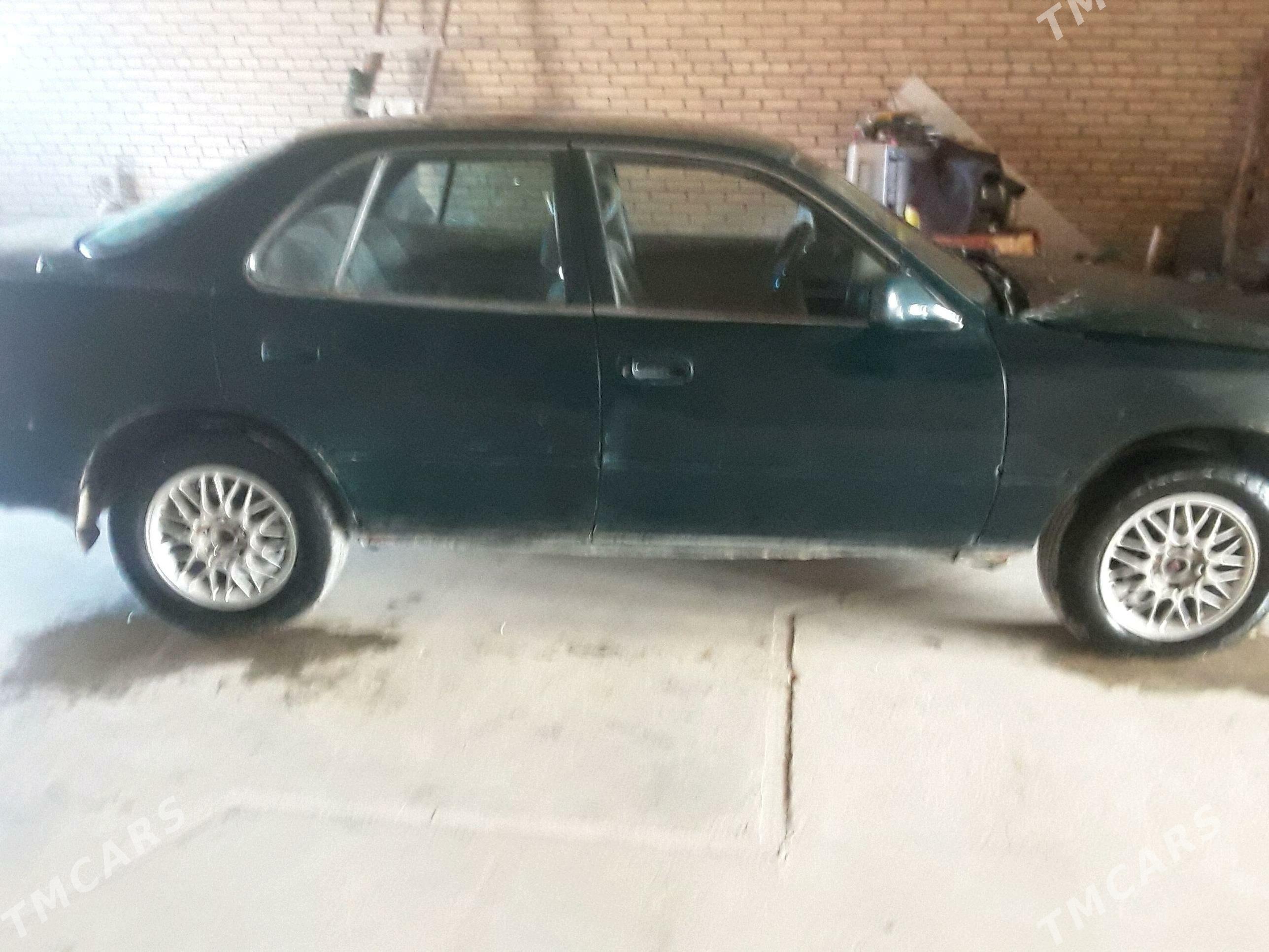 Toyota Camry 1995 - 50 000 TMT - Çärjew - img 3