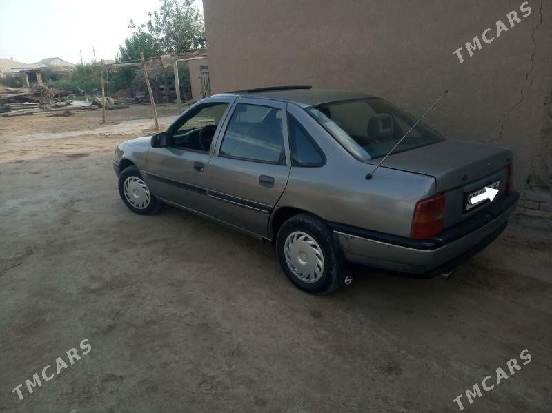 Opel Vectra 1991 - 30 000 TMT - Байрамали - img 3