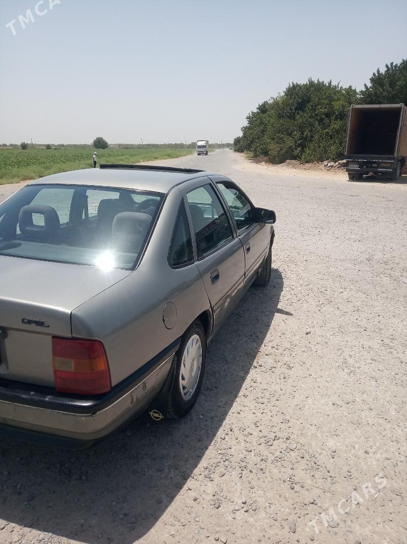 Opel Vectra 1991 - 30 000 TMT - Байрамали - img 10