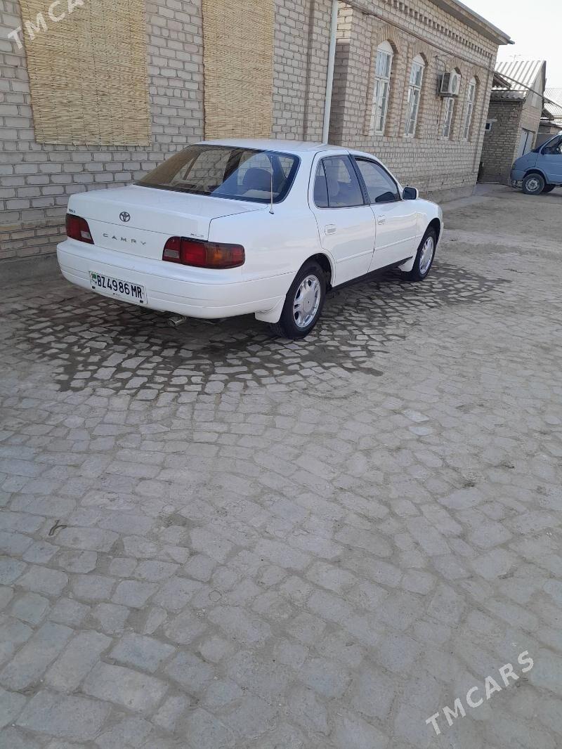 Toyota Camry 1995 - 110 000 TMT - Mary - img 4