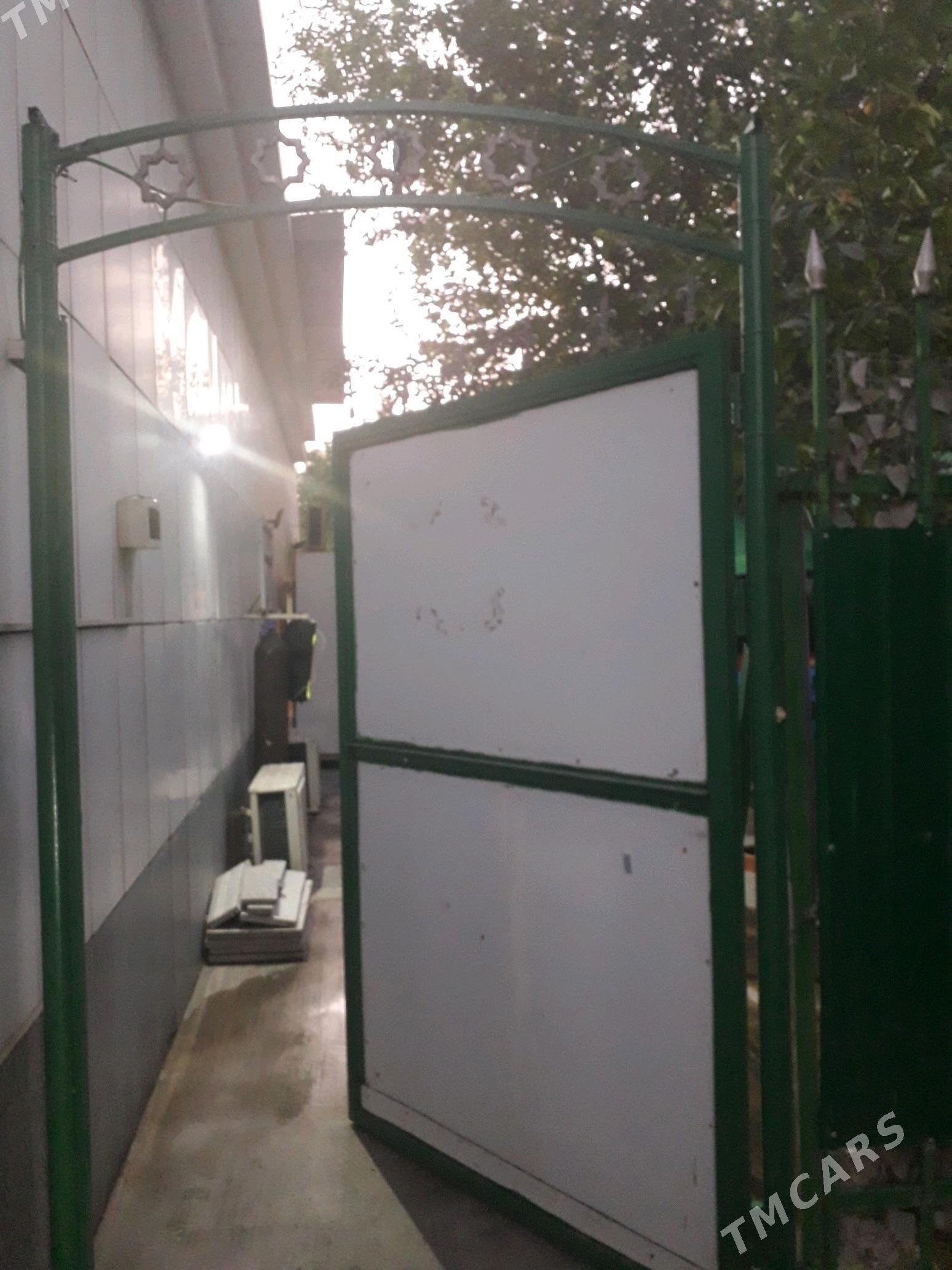 KAFE  AFISANT  GEREK - Aşgabat - img 1