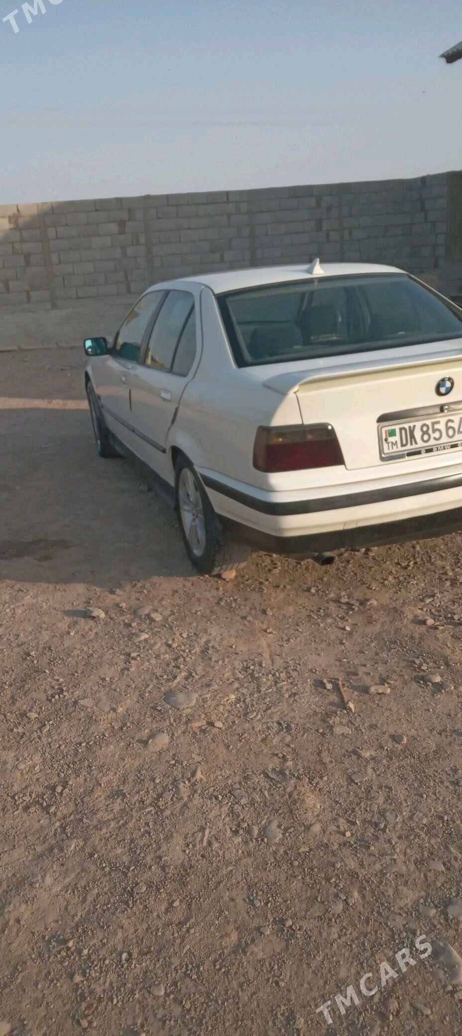 BMW 320 1993 - 40 000 TMT - Теджен - img 6