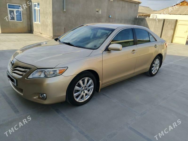 Toyota Camry 2010 - 220 000 TMT - Гумдаг - img 1